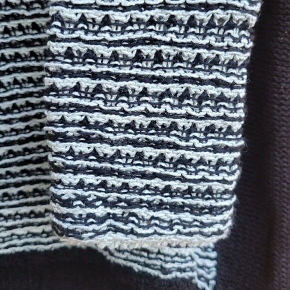 Helmut Lang Asymmetrical Black and White Crochet Sweater Women's Size XS - Picture 11 of 12